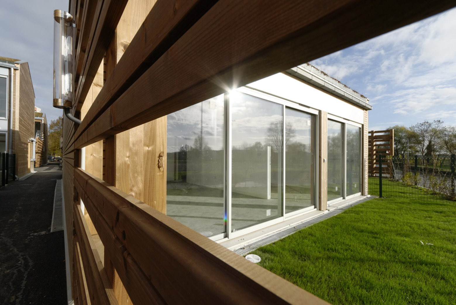 法国 16 座公益住房翻修工程，和谐融入自然景观-22