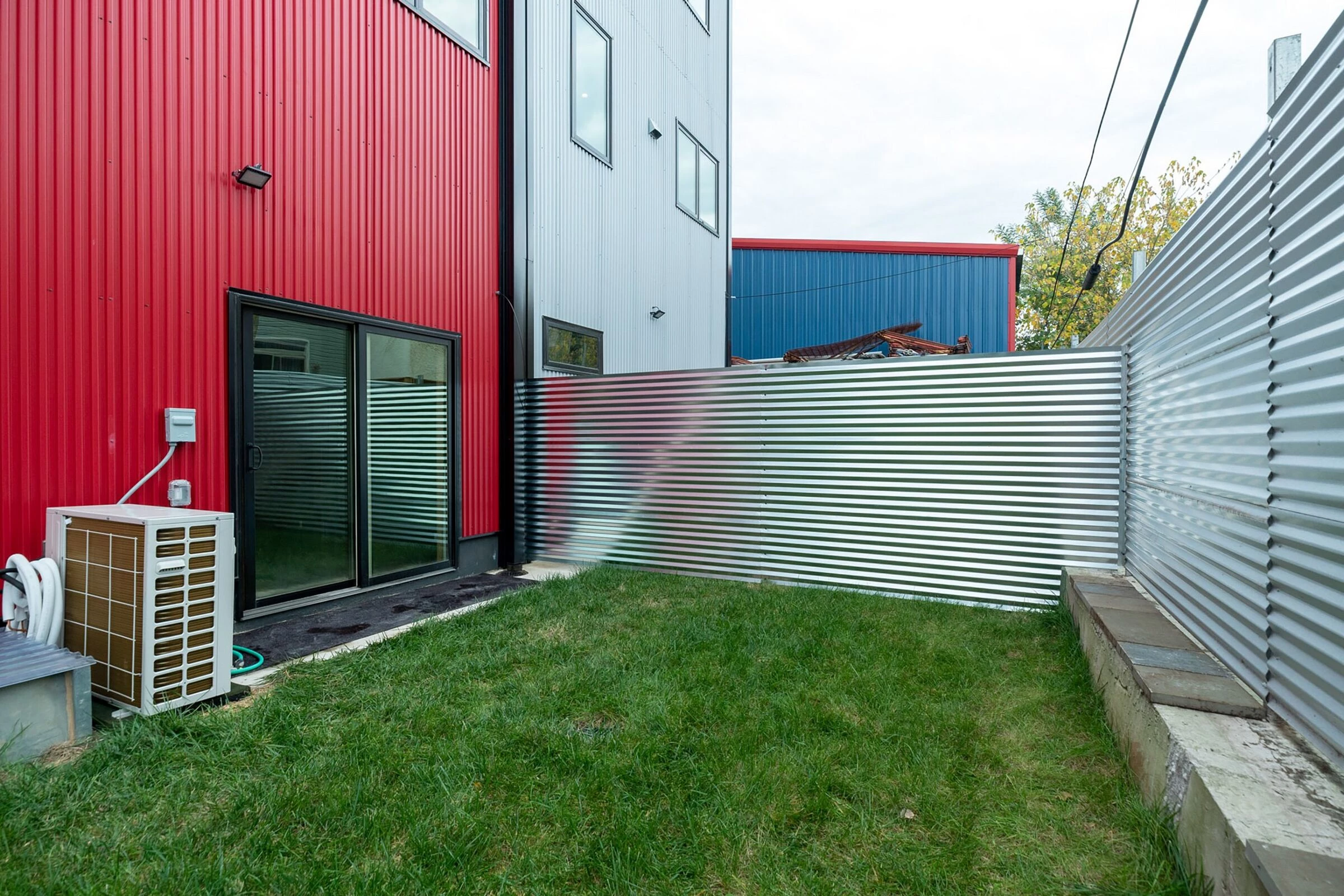 费城艺术感超群的三层联排别墅-26