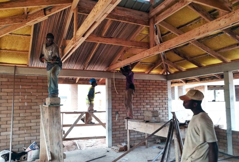 加纳达芒社区学校-62