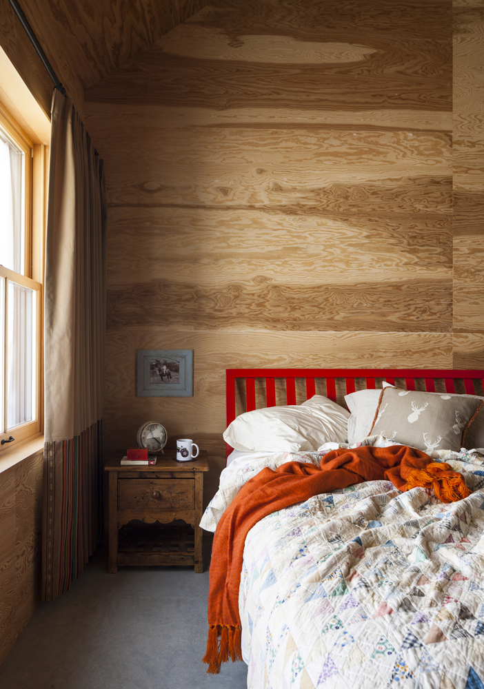 Cabins in Eastern Washington | Swivel Interiors-32