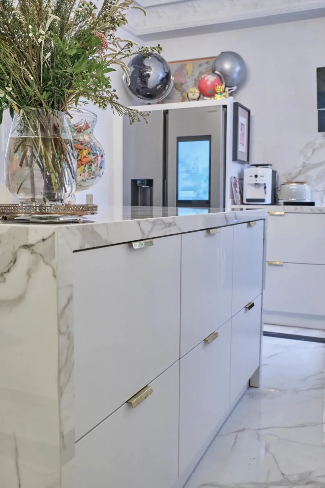 女演员 Ana Milán 的法式浪漫之家丨西班牙马德里丨AD100 室内设计师 Fabián Ñíguez-12