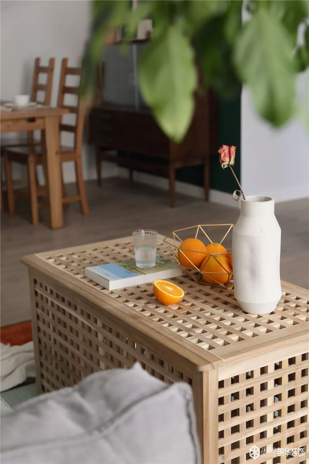 百平米单身之家，红绿北欧风设计惊艳亮相-37