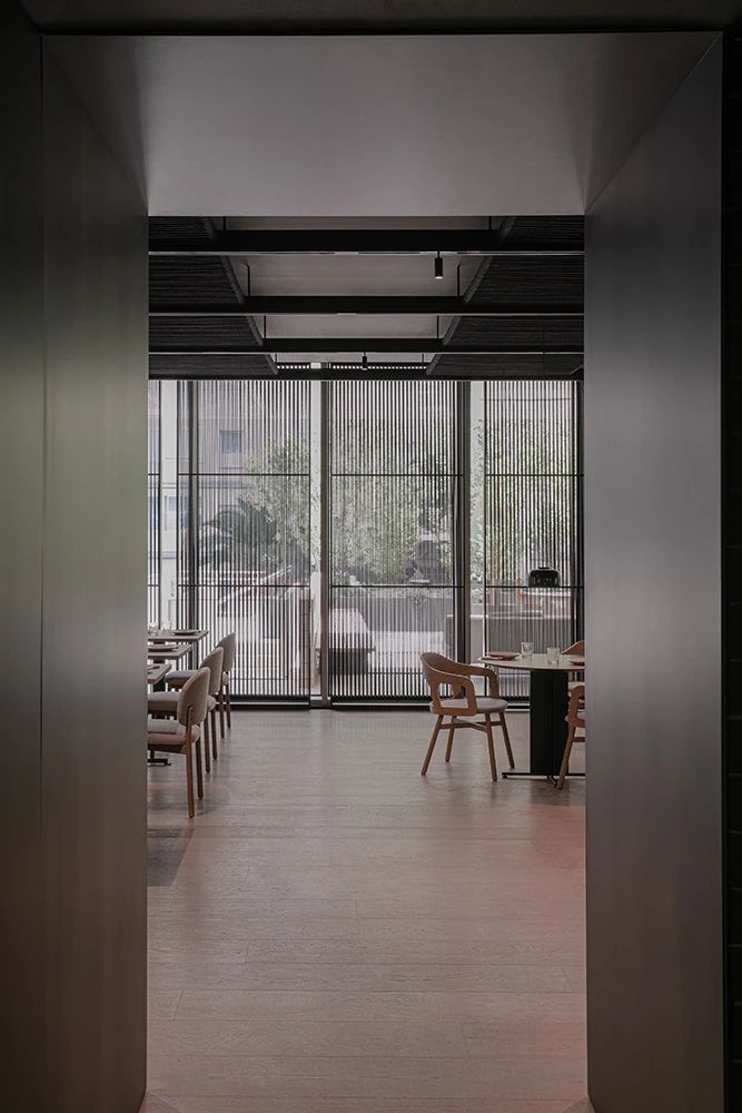 森林主题餐厅 Bosco de Lobos,Vibia 灯具展厅丨西班牙丨Francesc Rifé Studio-23