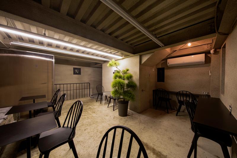 23 平米温馨砖墙咖啡馆 设计报价-11