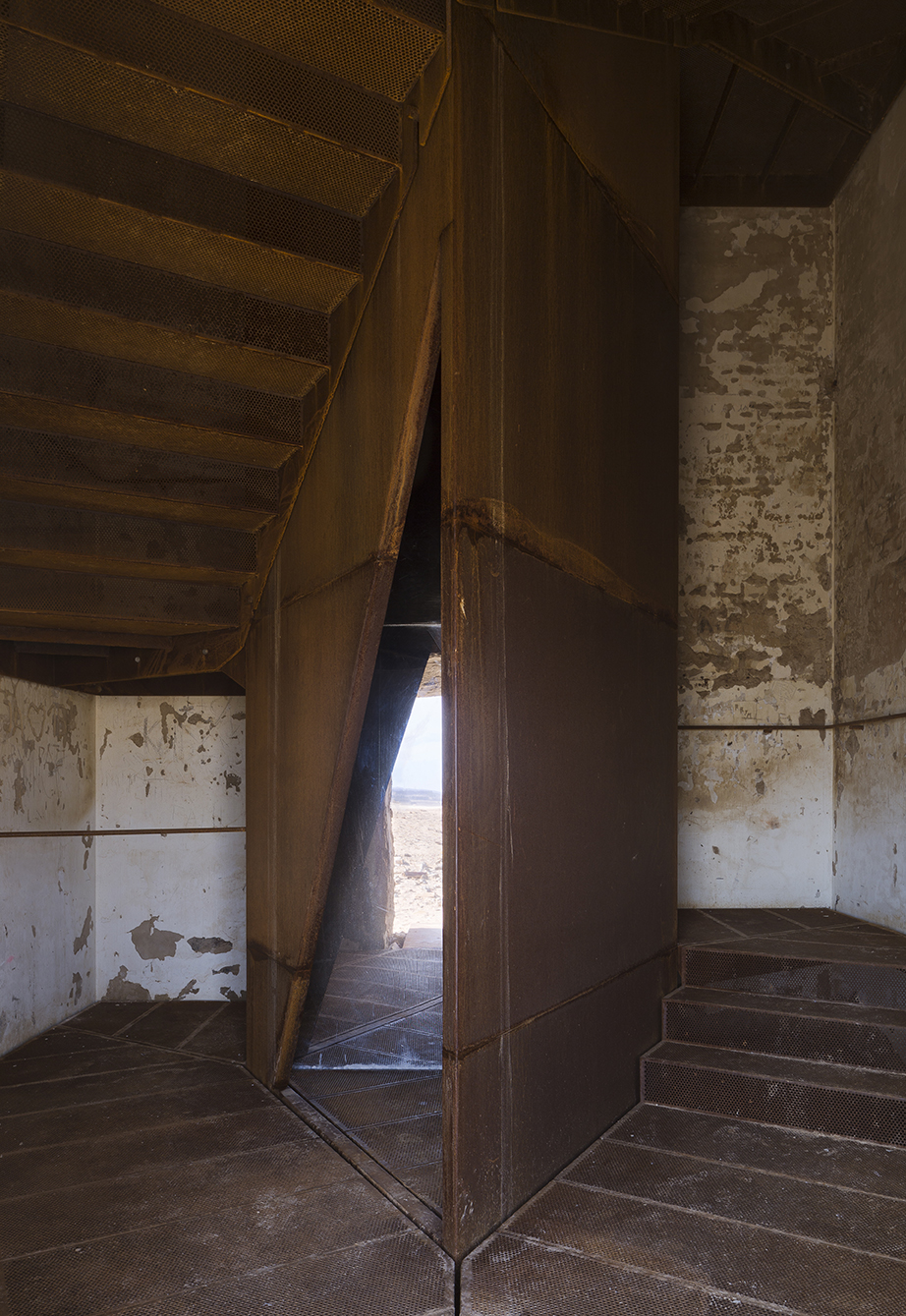 悬崖灯塔,丹麦 / JAJA Architects and BESSARDs’ STUDIO-19