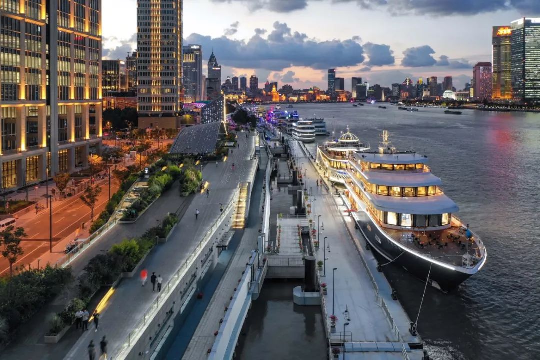 上海外滩公共景观改造设计 | 城市空间回归市民-12