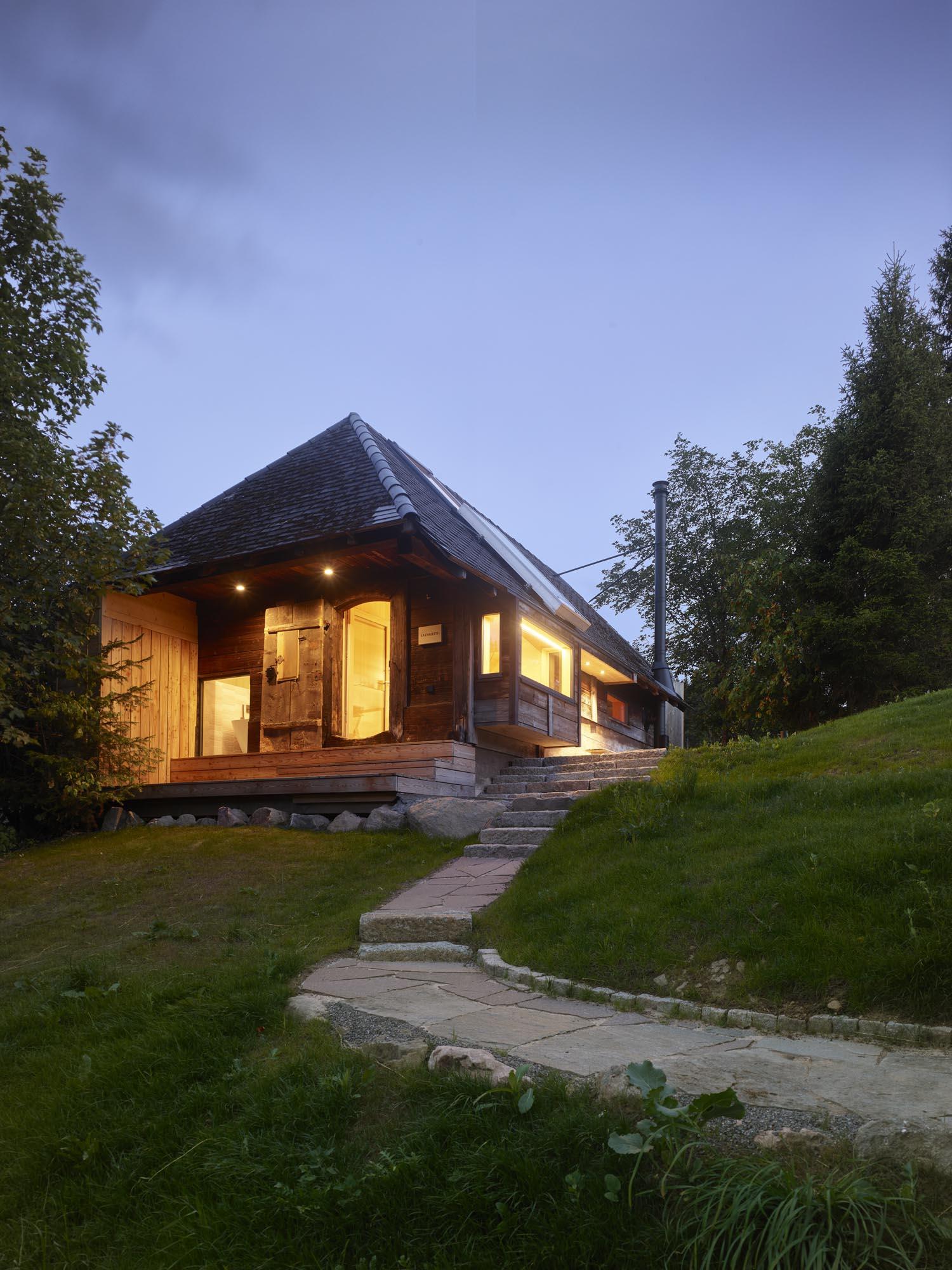 德国黑森林 1000 米高空的环保小屋-57