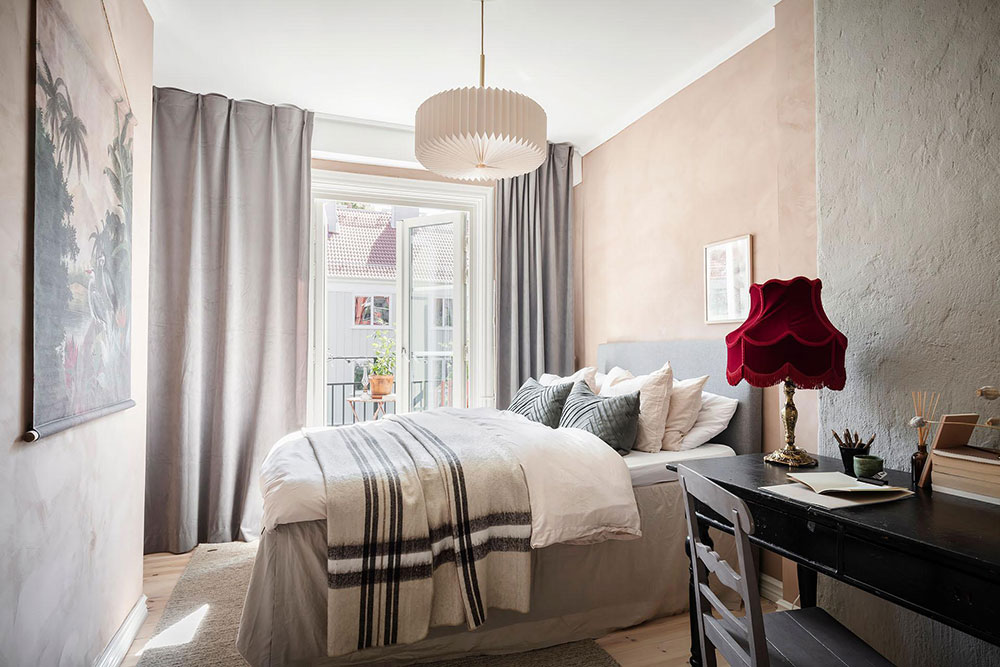 哥德堡红色沙发公寓 | 独特阁楼设计与空间利用-35