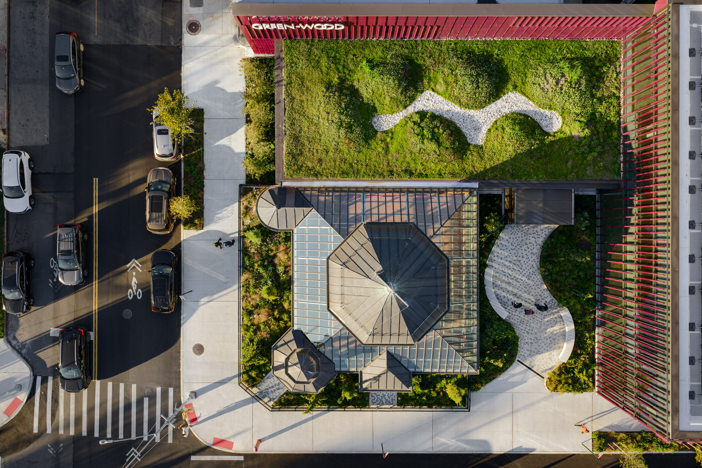 ARO改造纽约绿木公墓温室为迎宾中心丨美国纽约丨ARO（Architecture Research Office）-3