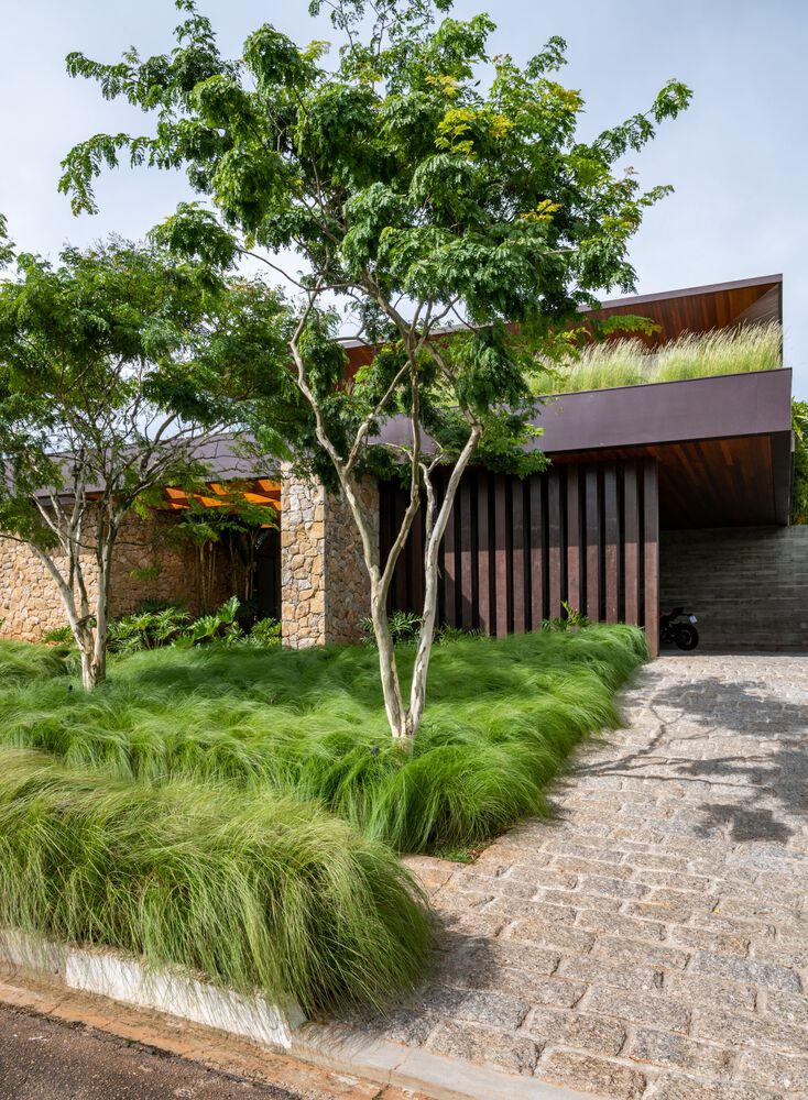绿意盎然与自然共生的巴西家庭住宅丨巴西圣保罗-38