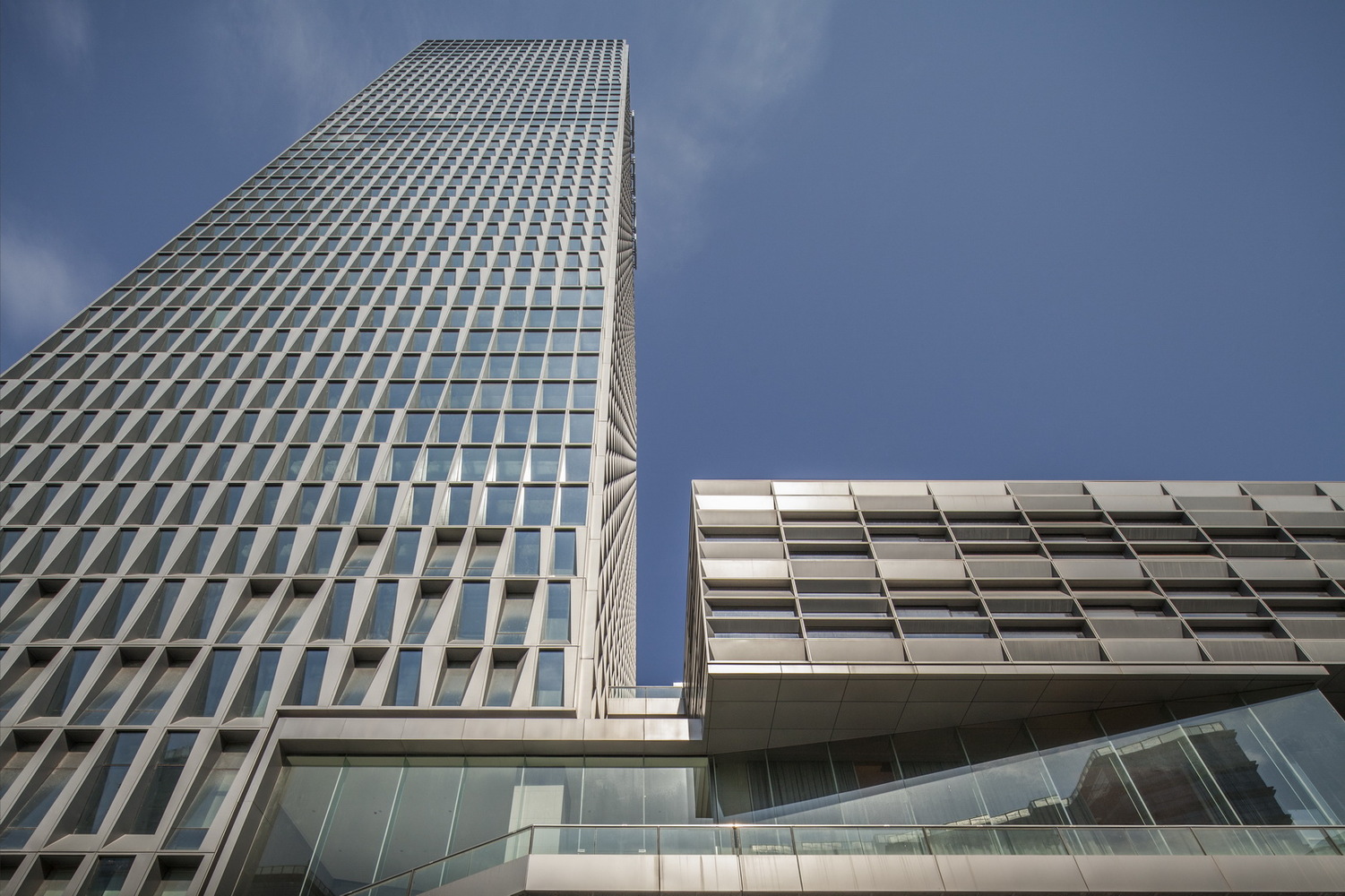 深圳龙岗创新总部大楼-23