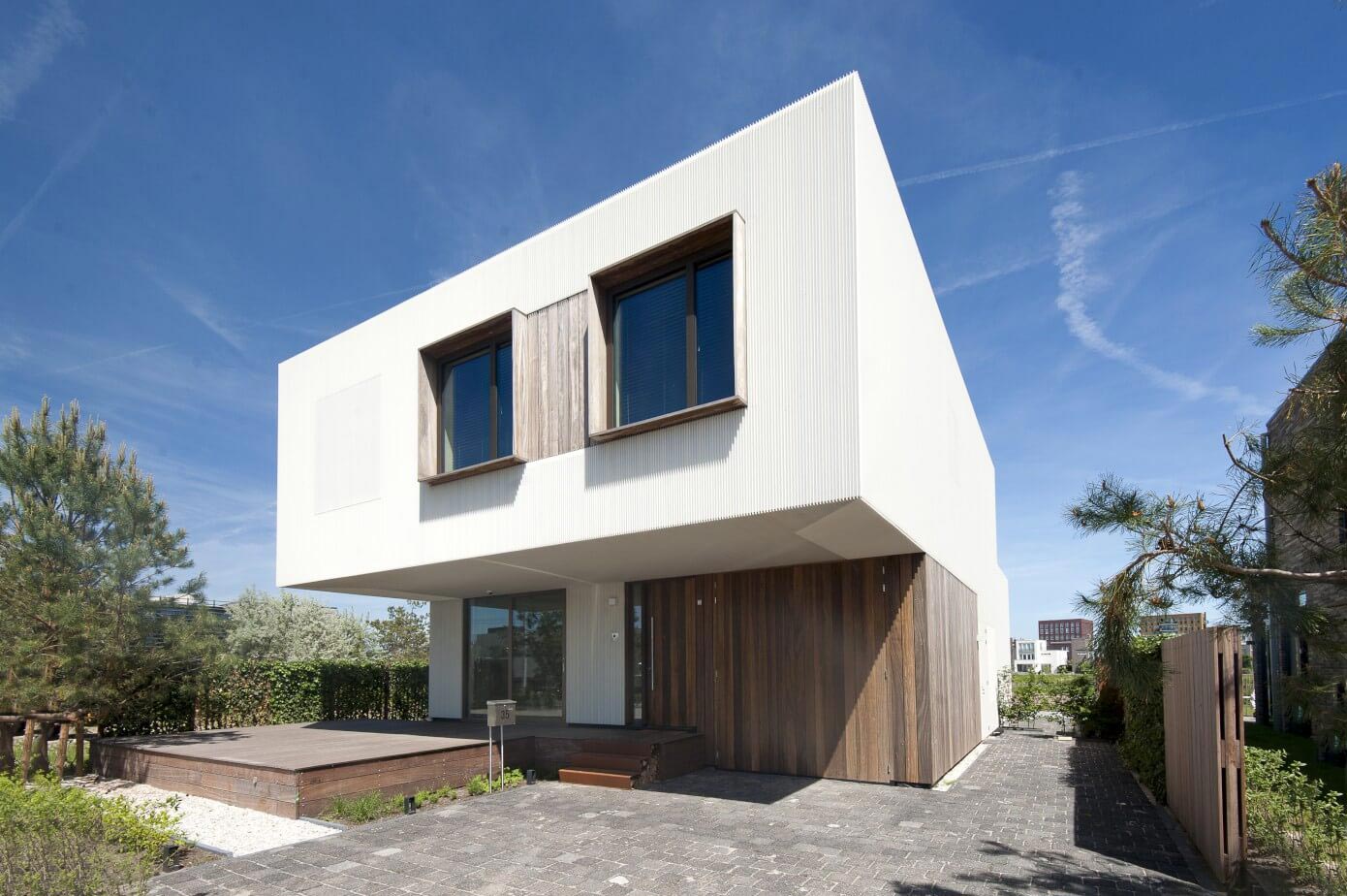 Serene exterior contrasts highly to the rough inside of this modern two storey residence located in Amsterdam   Page 2 of 2   CAANdesign  Architecture and home design blog-1