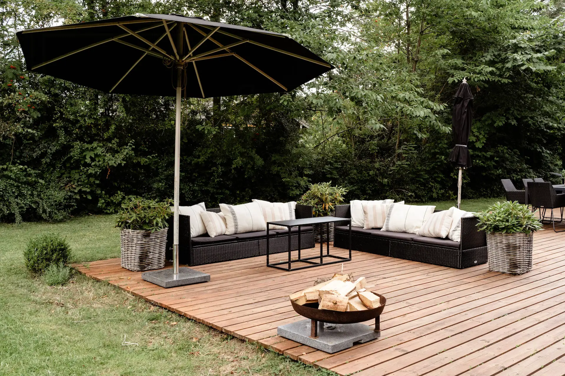 瑞典水边明亮度假屋,自然极简设计典范-18