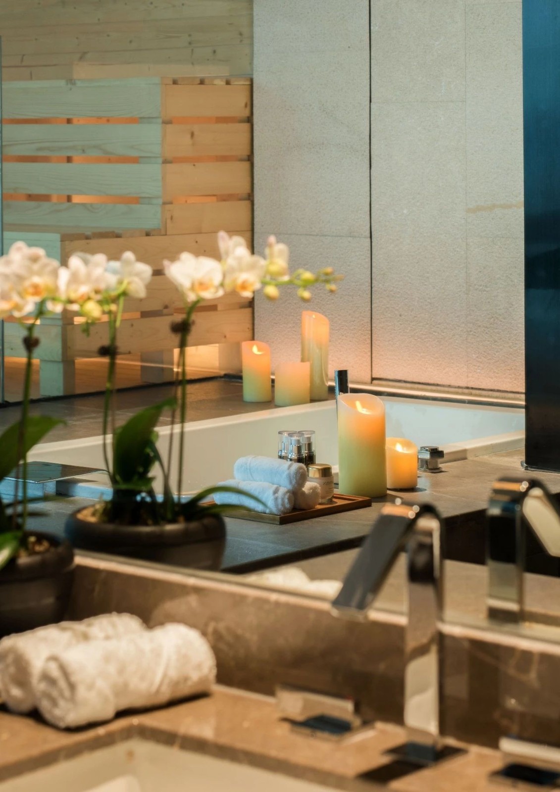 闹市中的木系SPA-29