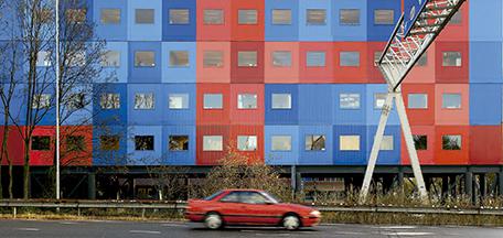 阿姆斯特丹癌症研究中心临时实验室 | 模块化设计与红色集装箱的视觉冲击-12