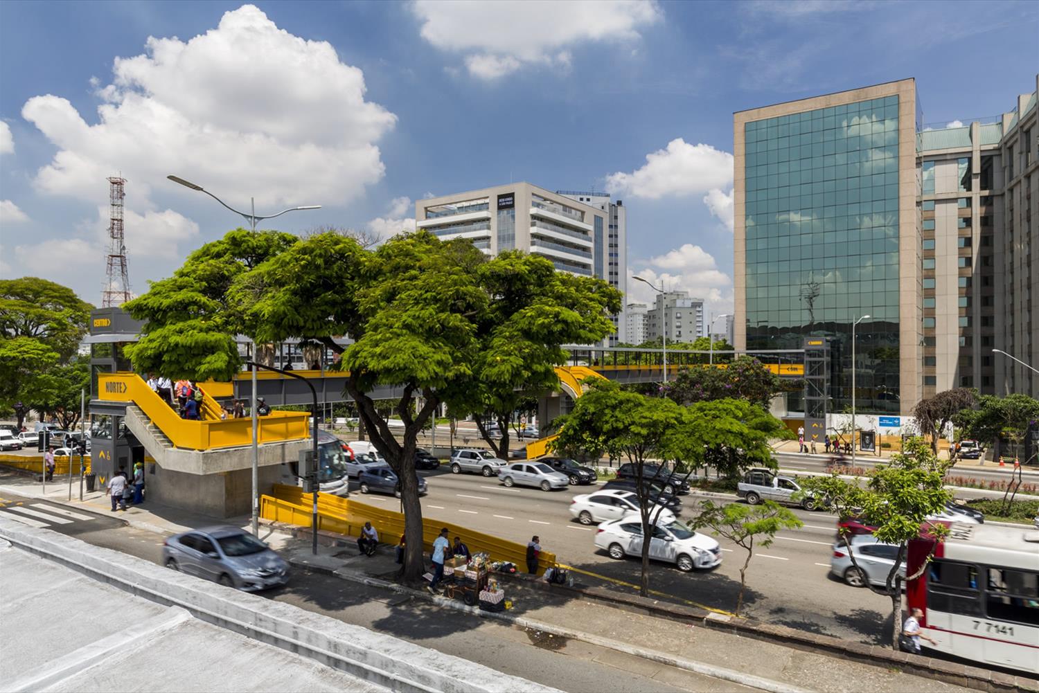 巴西圣保罗机场人行通道-4