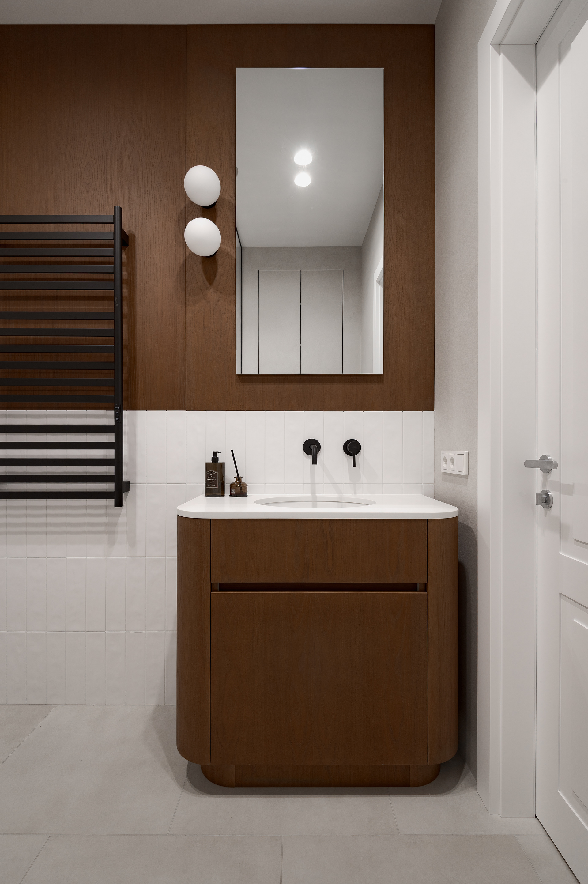 Apartment in a historic building-12