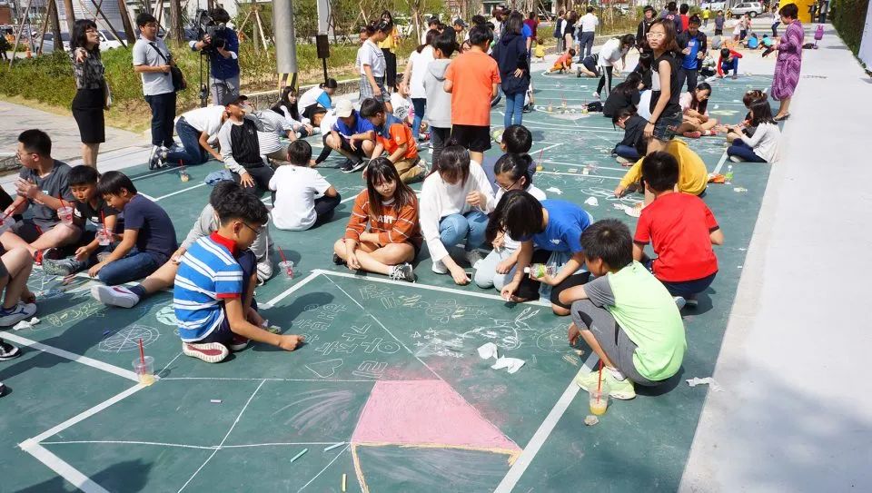 空间中的排版:一波“文字+景观”案例-102