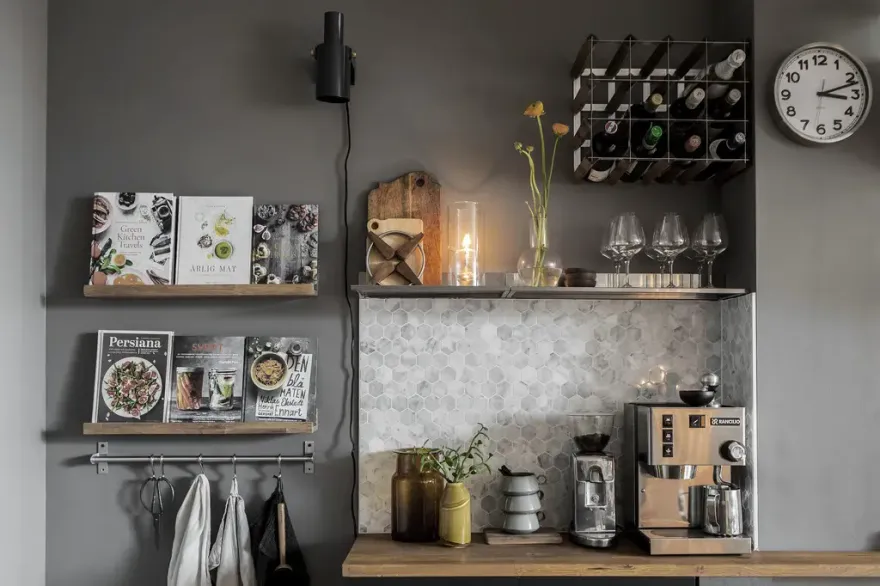 瑞典船厂改造的独特家庭阁楼-13