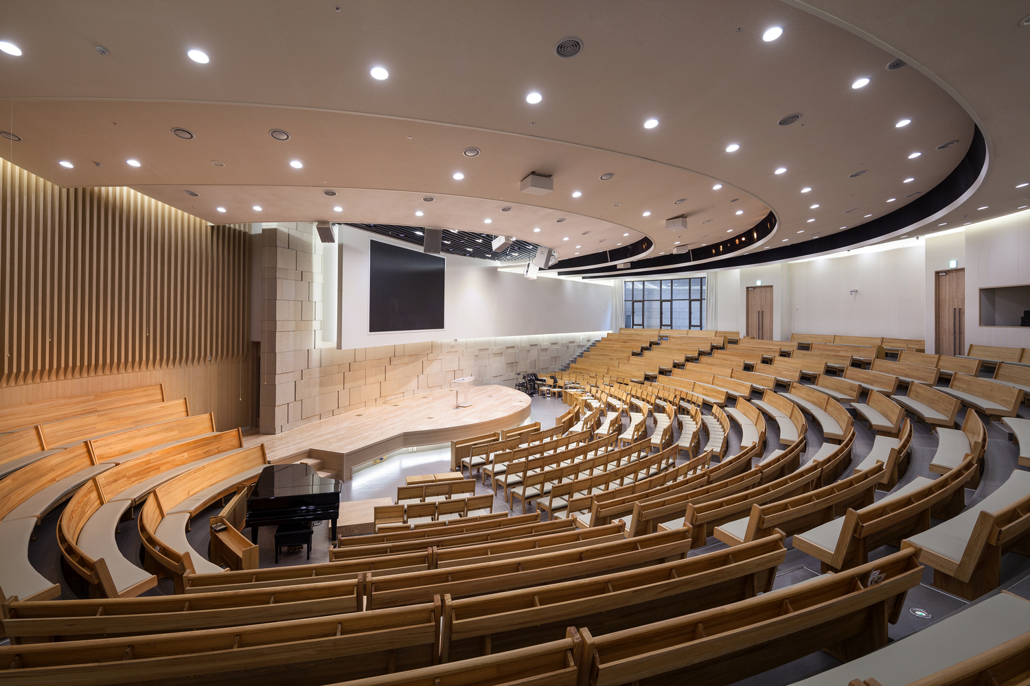 韩国大田市圣光教堂丨Lee Eunseok + Atelier KOMA-17