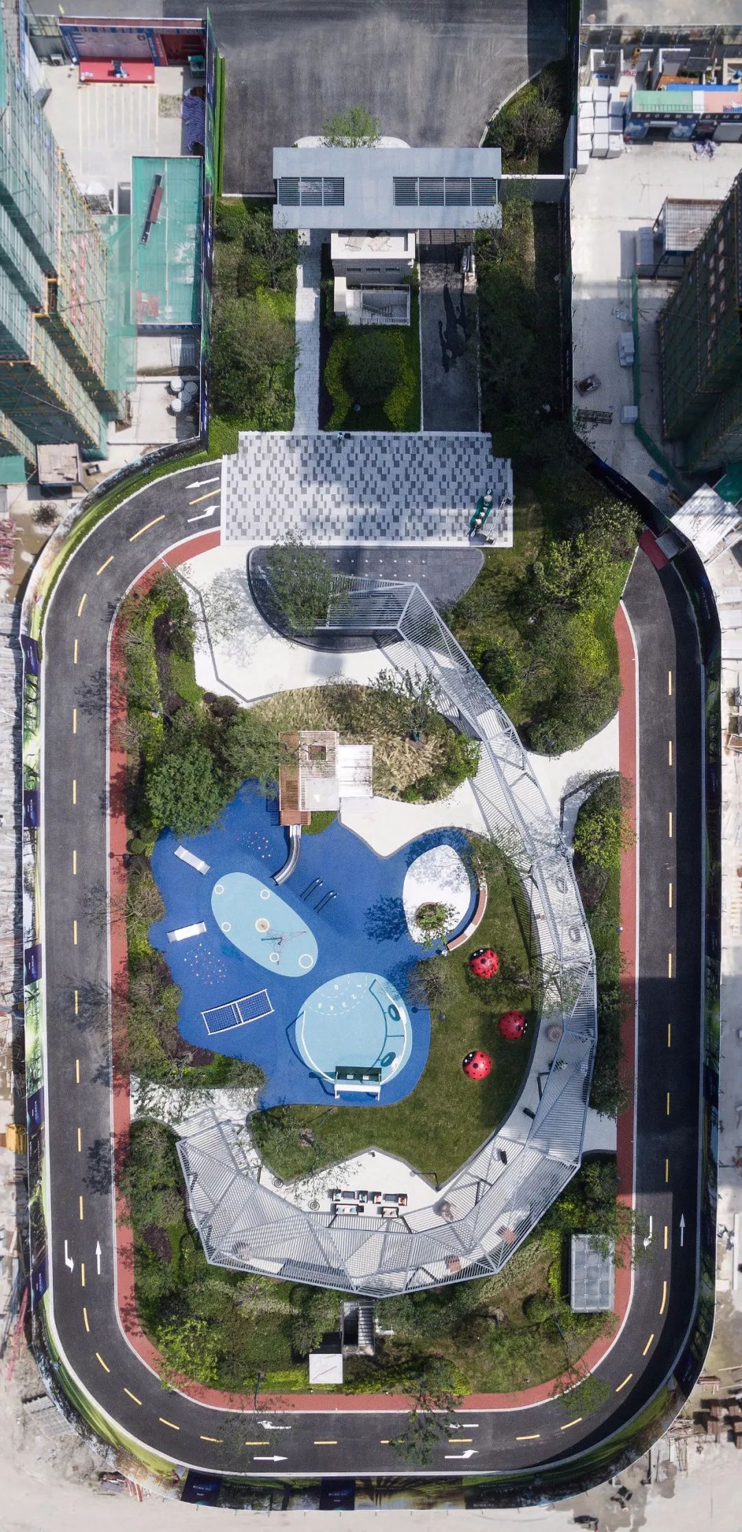 秋千公园里的童心捕手 | 万科·昆山未来之城-8