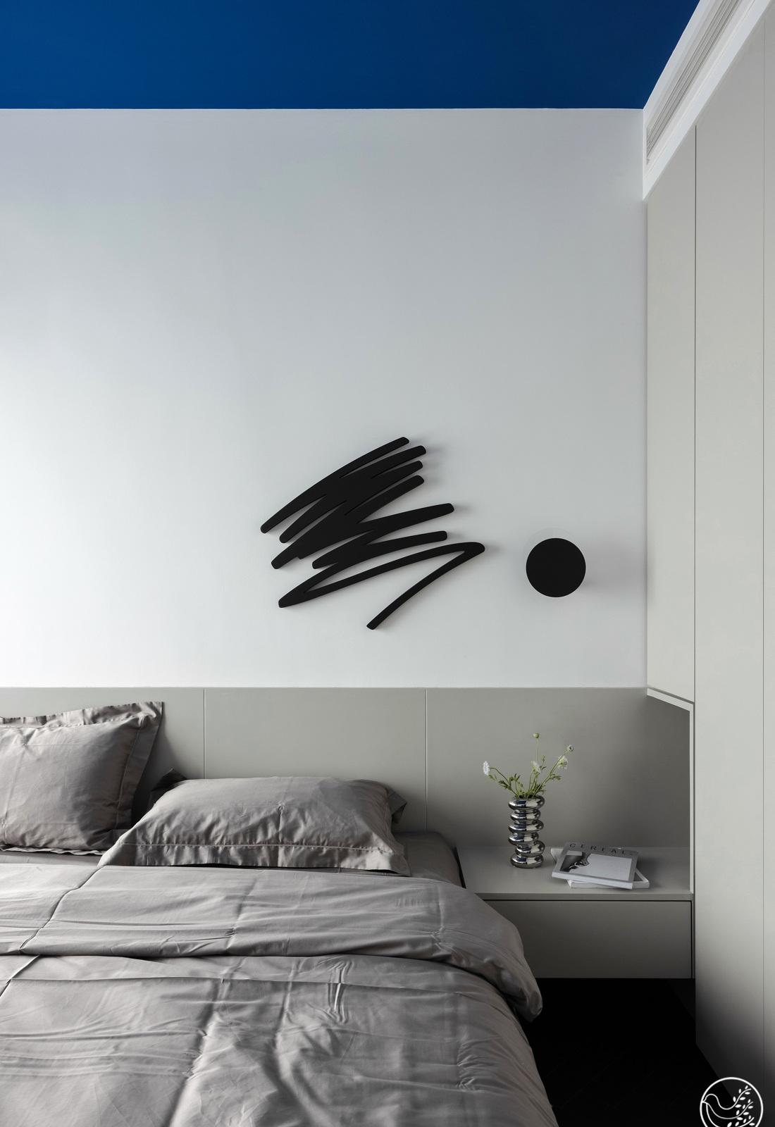 清羽设计丨平层丨粉色楼梯紫色墙壁酷炫星球-45