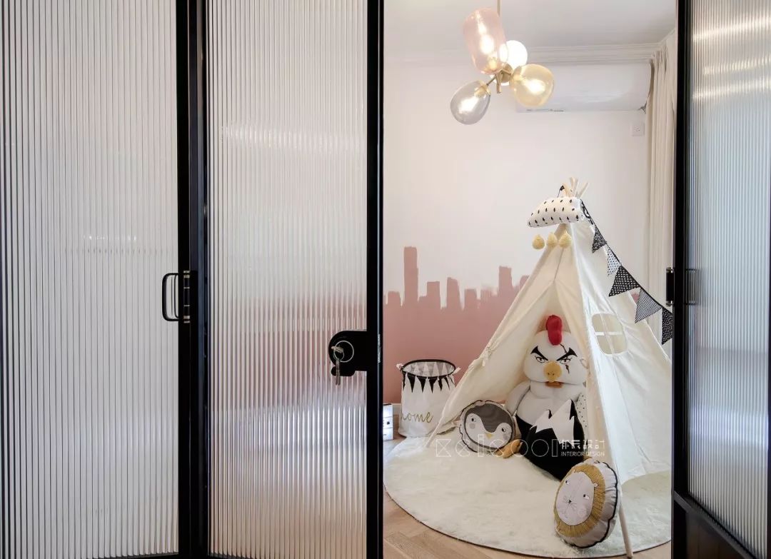 把喜欢的都打包，洒进爱意满满的超大小屋，84㎡空间增容记-99