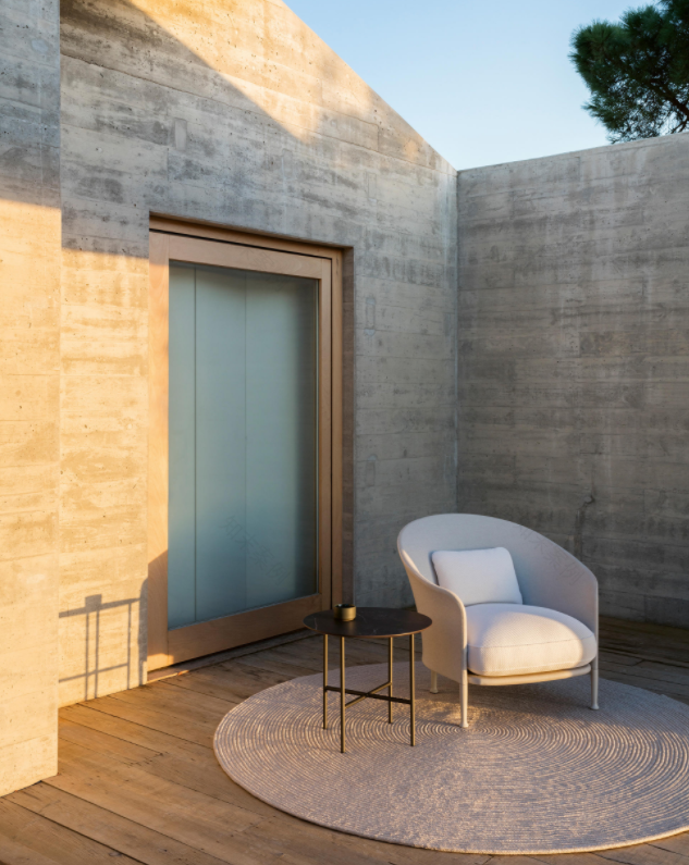 Liz 沙发丨Ludovica Serafini 和 Roberto Palomba-0