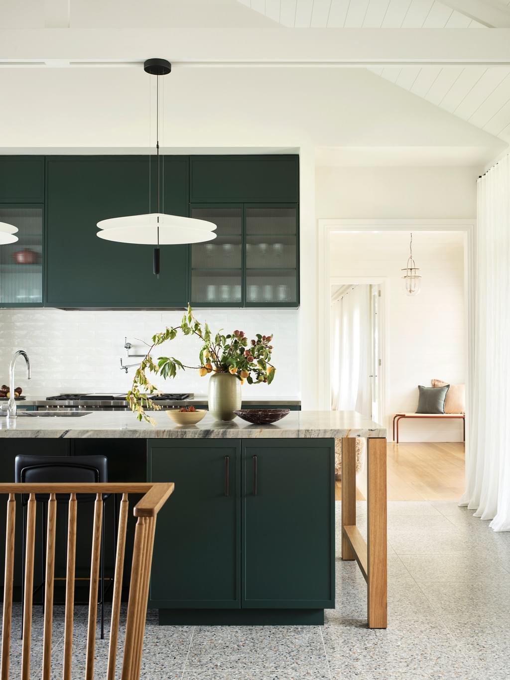 湖景别墅（注：House一般指独立式住宅，别墅较为贴合，若具体情境中更强调普通房屋，也可译为湖景房屋 ，但按照常规理解这里用湖景别墅更合适） 丨Arent&Pyke-12