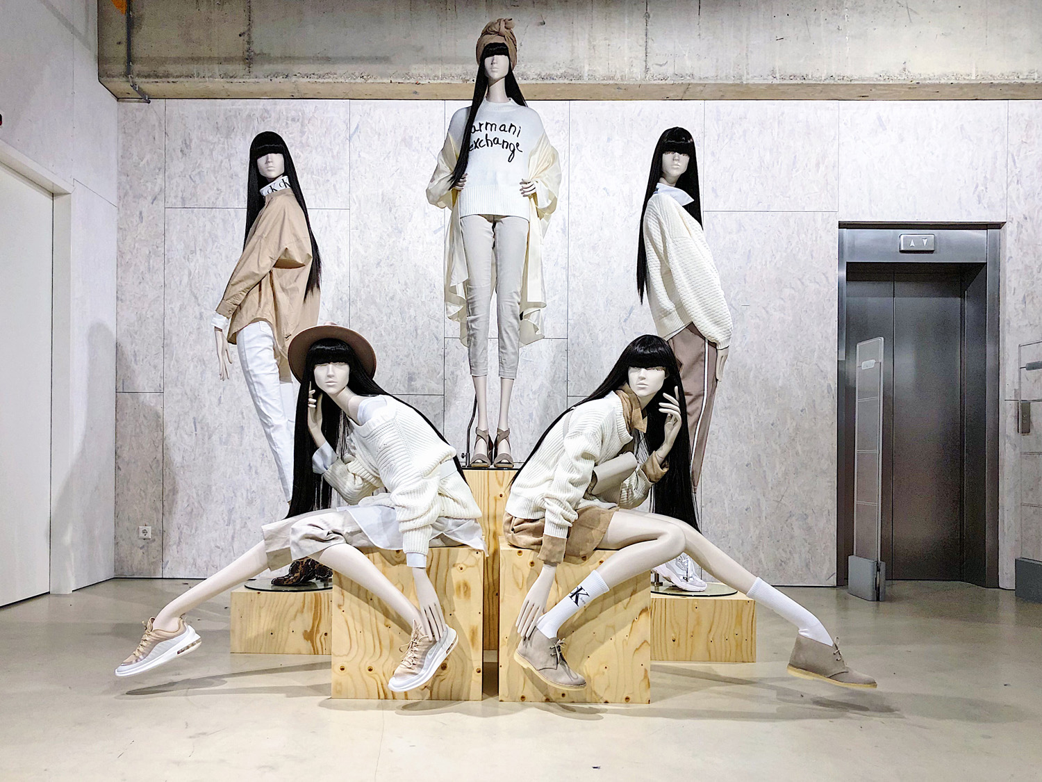 Hudson’s Bay The Netherlands-0