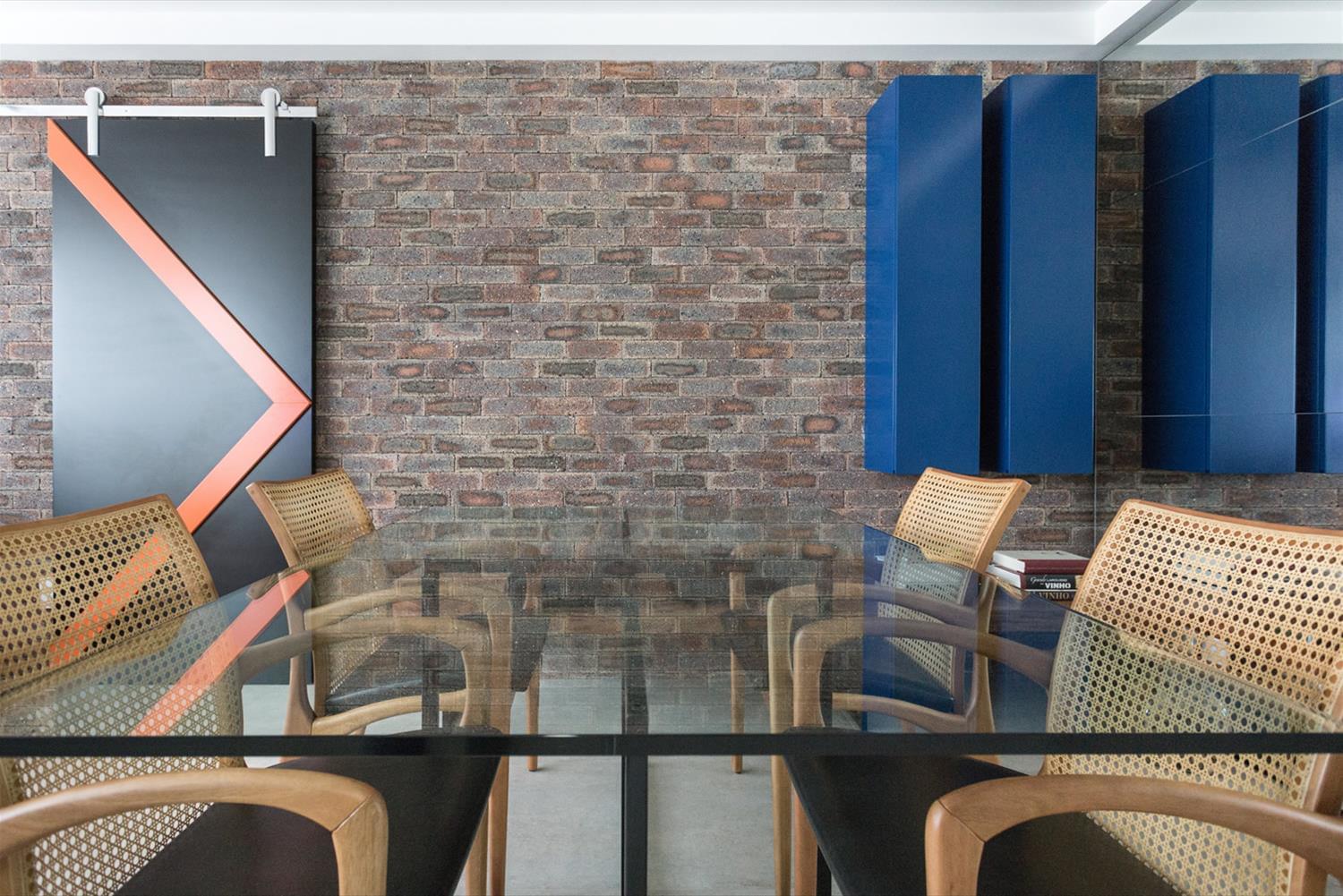 巴西 SR House 公寓 | 自然材质与简约设计的完美结合-12