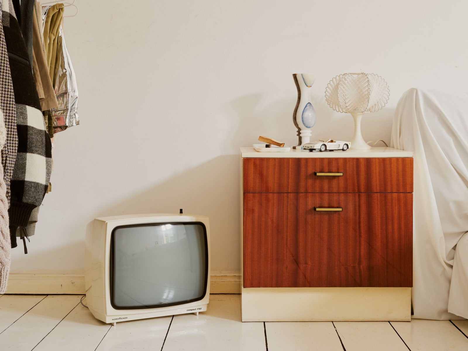 柏林模特 Polly Roche 的复古风家居设计-57