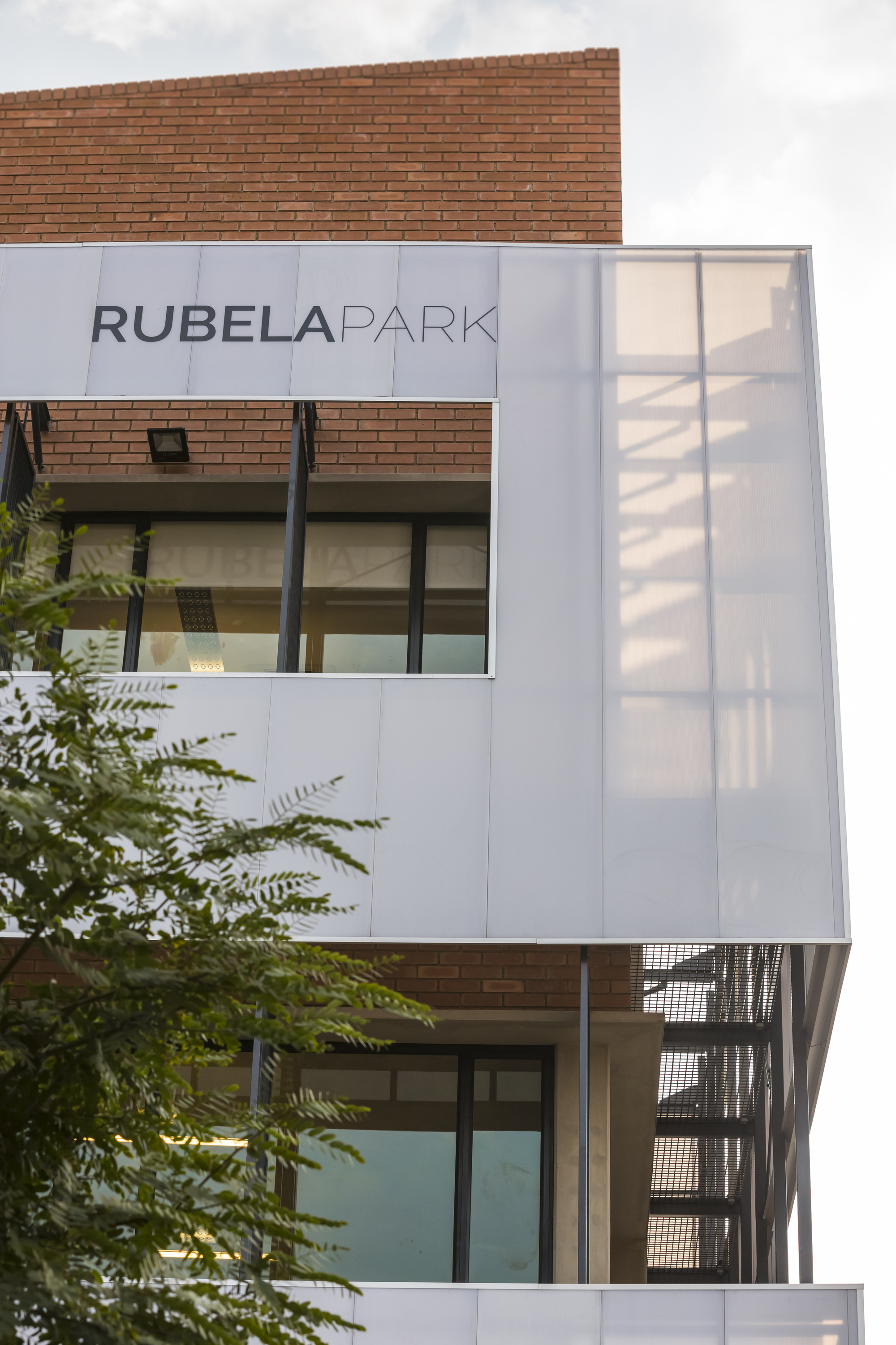南非 Rubela Park 办公建筑-17
