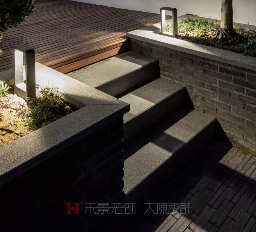 城市中的自然韵律——现代风格独栋别墅设计-14