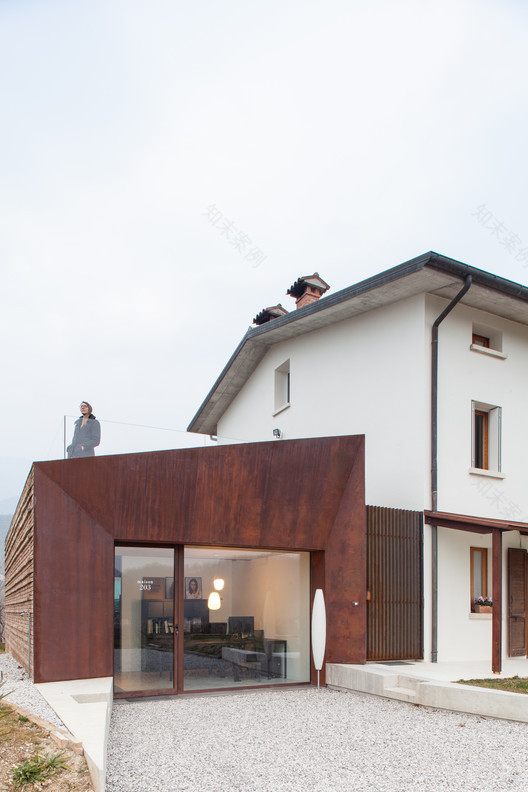 意大利乡村风格的家庭珠宝仓库展示空间-9