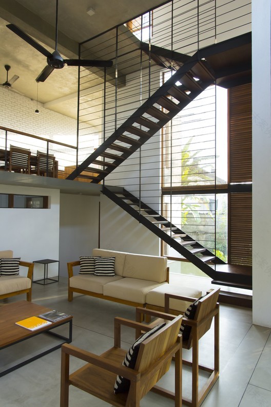 Robust Extents House ICONCAST-1