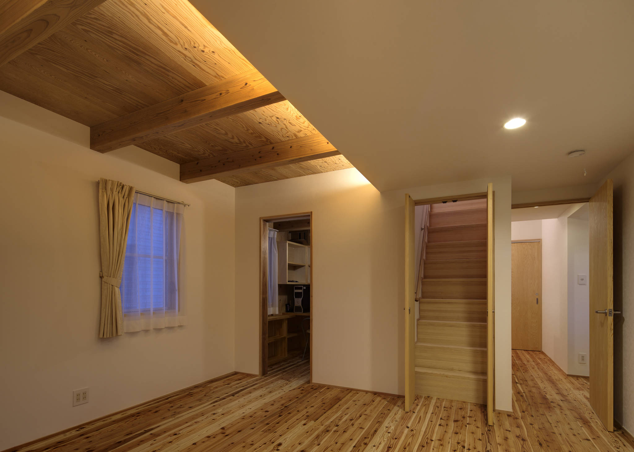 日本福冈简约住宅 | 攀岩墙与自然光的完美融合-9