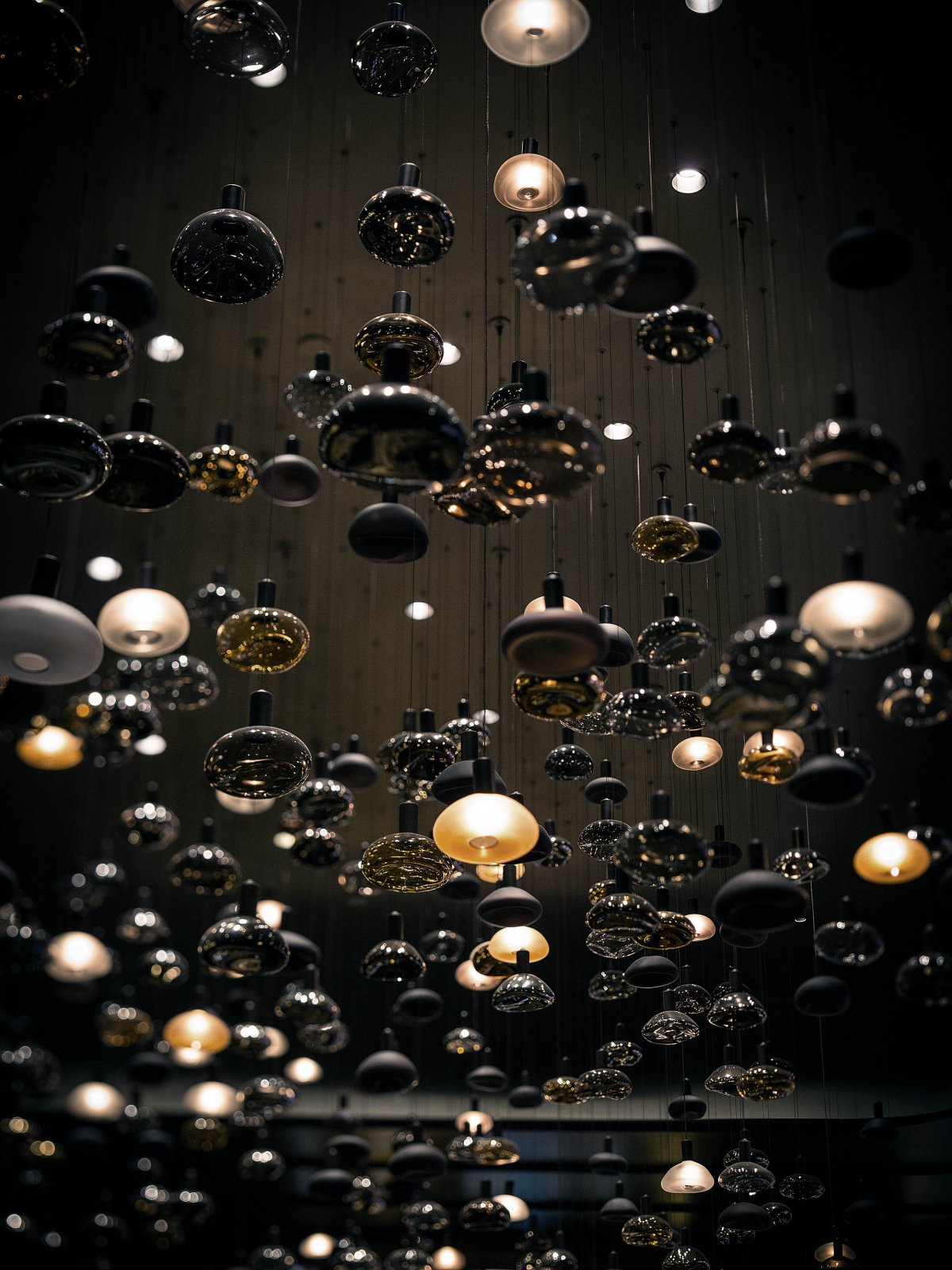 拉斯维加斯“Camden 鸡尾酒酒吧” | 现代神秘图书馆式酒吧设计-10