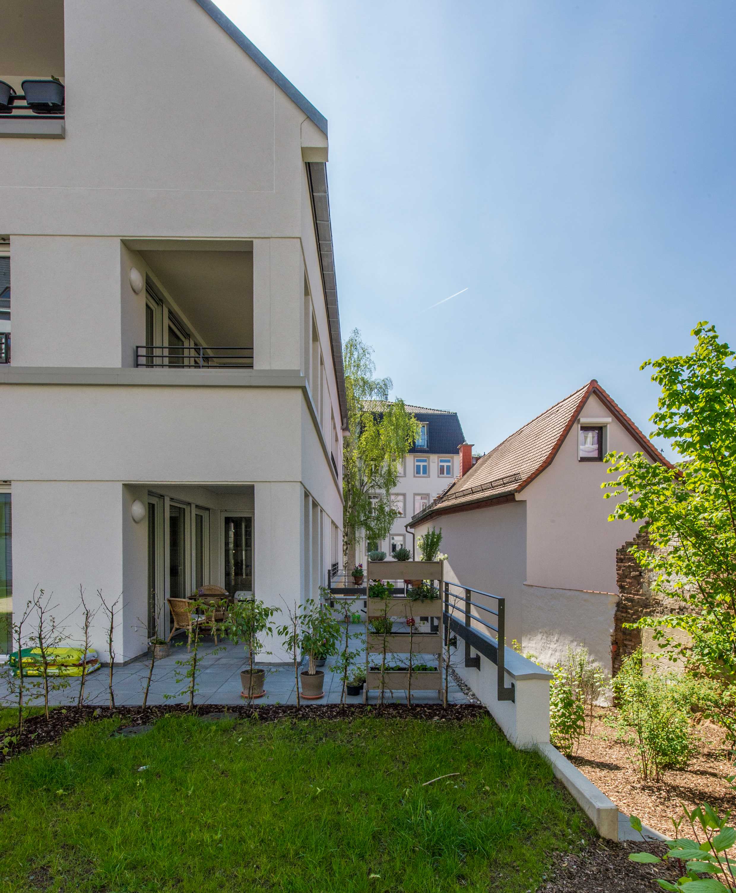 法兰克福 Eulengasse 公寓，和谐整体中的宽敞居住空间-10