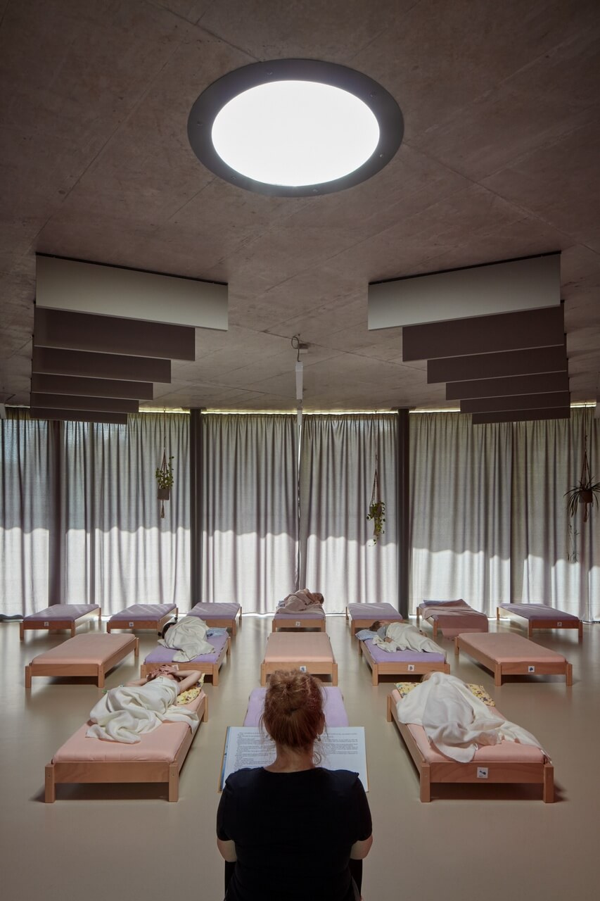 同一建筑内的两所幼儿园项目丨MTA-31