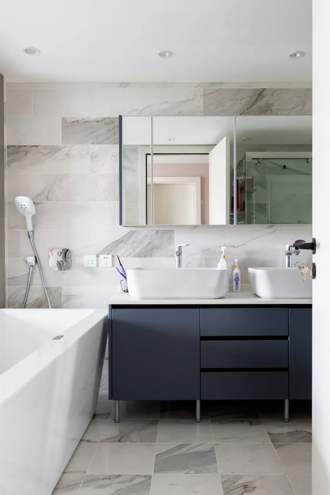 顾浩巧手打造空巢老人 158㎡书海家园-47