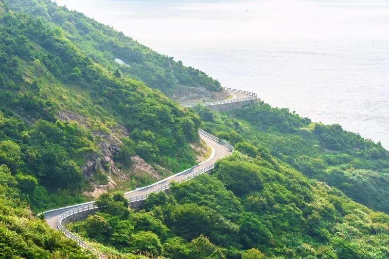 放弃百万年薪,回乡在海边建起一座石头房,他在追梦途中找到了诗和远方!-34