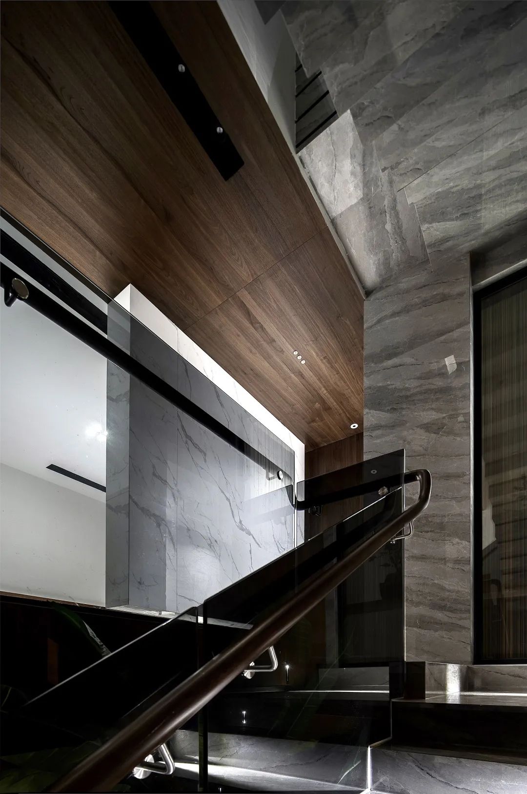 《石与木之诗》 | 卢维涛的简约美学之作-89