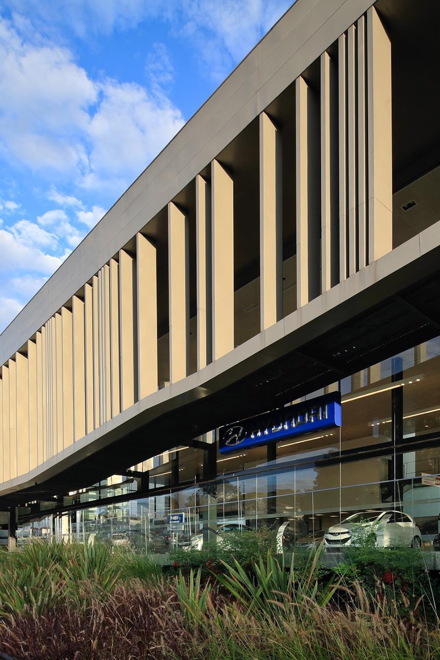 Hyundai 机场展厅-4