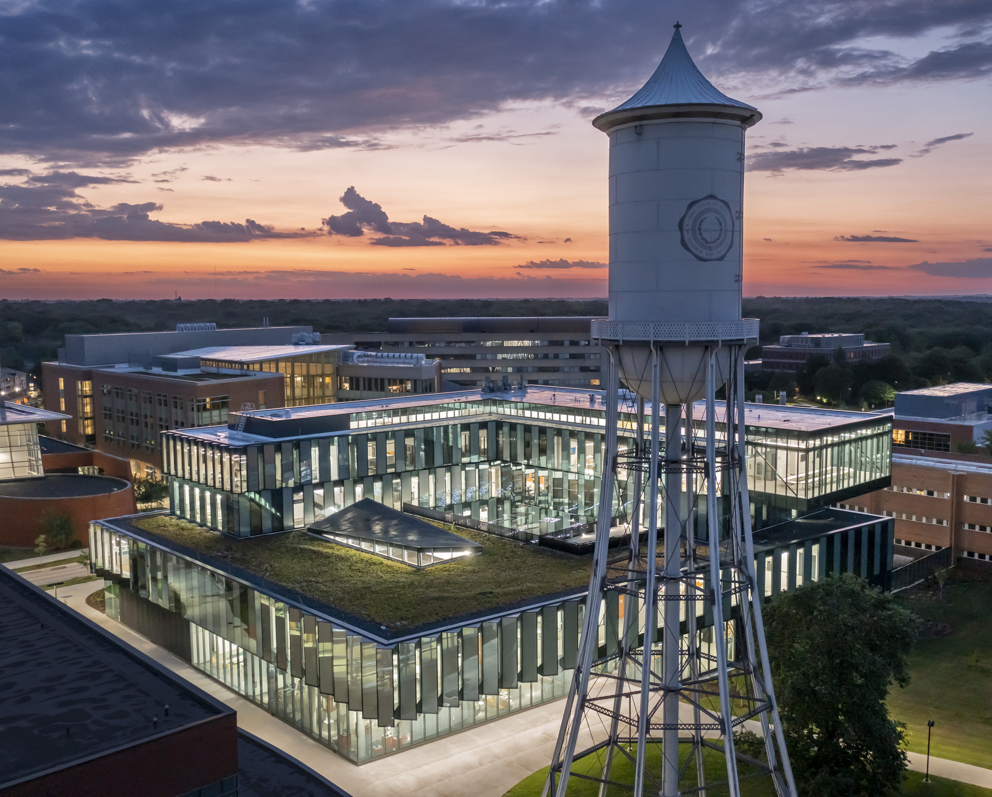 Iowa State University Student Innovation Center / KieranTimberlake-33