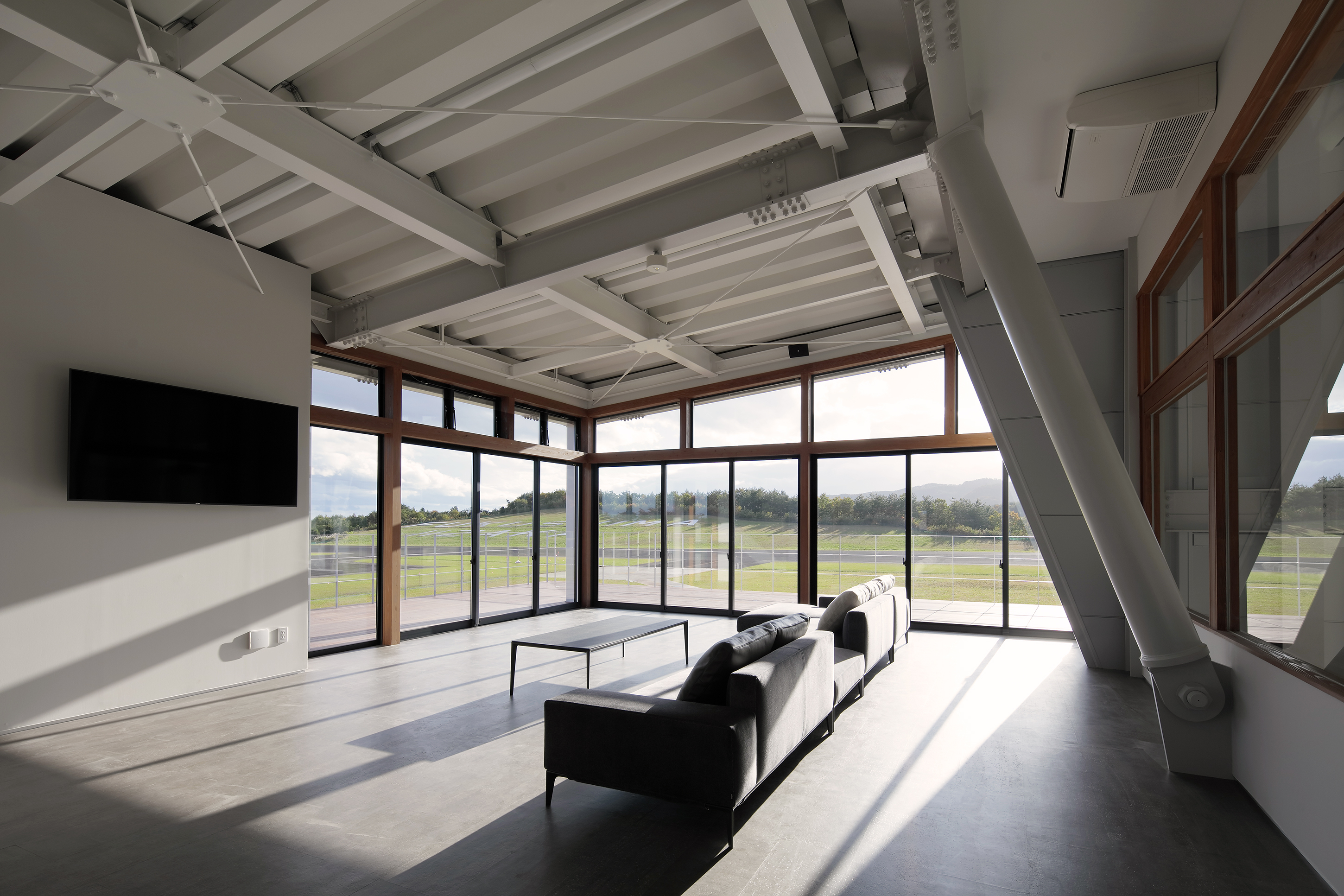 Hanger 1 航空機展示場丨日本福岛丨FEDL (Far East Design Lab.)-46