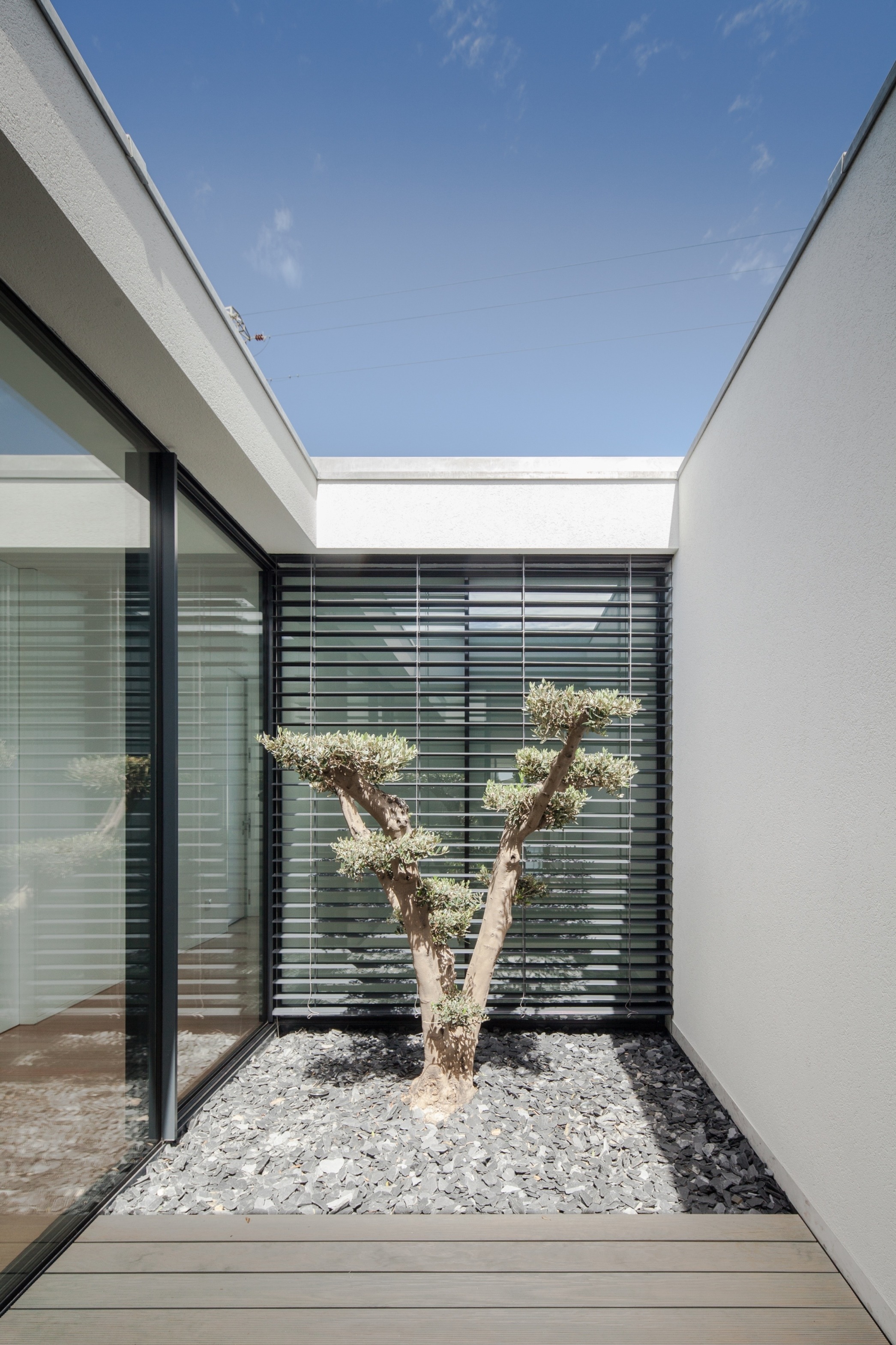 Casa na rua da Ribeira, Gandra, Esposende Raulino Silva Architect-8