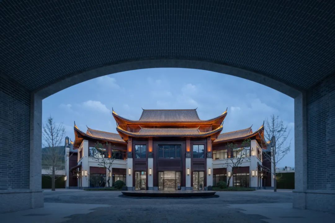 融创·凤凰山国际文旅小镇销售中心丨中国昭通丨元禾大千(软装),重庆默存室内装饰设计咨询有限公司(硬装)-5