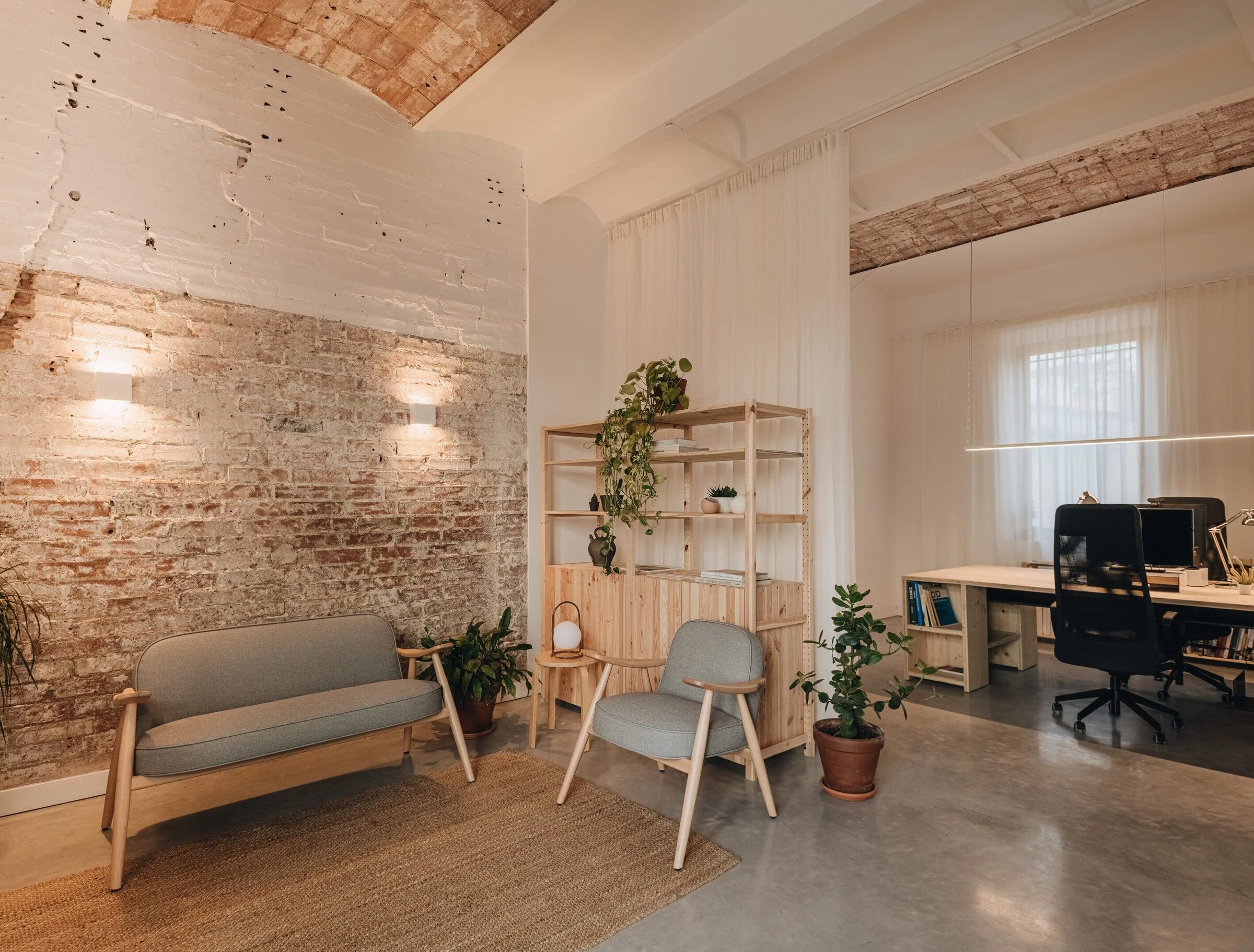 银行与家之间的建筑改造丨undos arquitectura-3