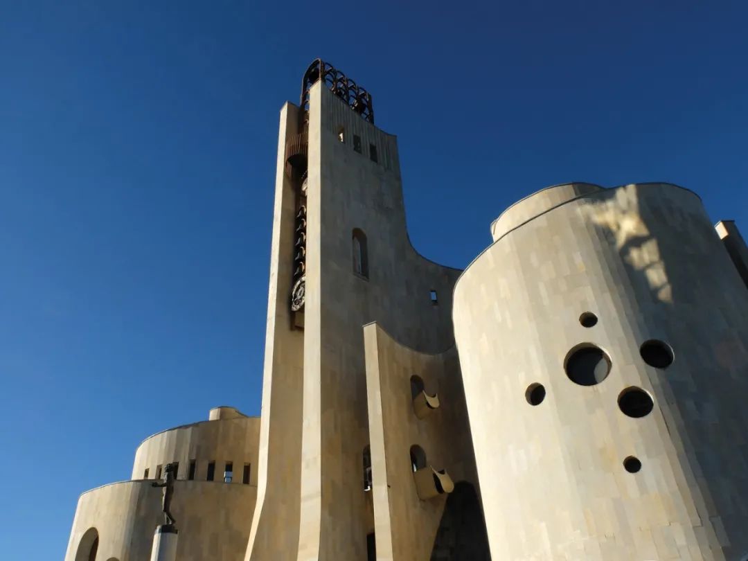 苏联粗野主义建筑及雕塑作品赏析丨多位设计师-8